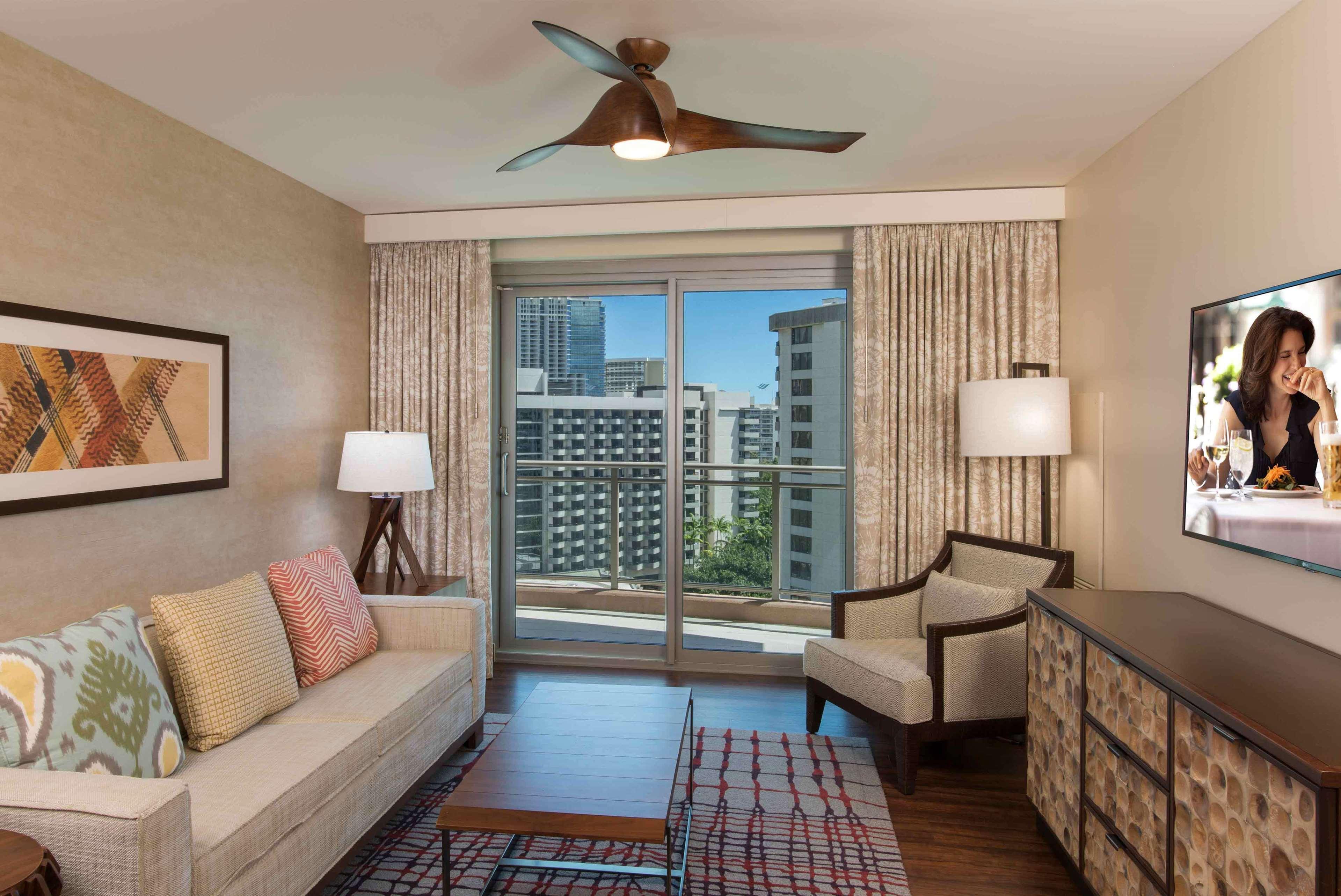 Готель Hilton Grand Vacation Club The Grand Islander Waikiki Гонолулу Екстер'єр фото