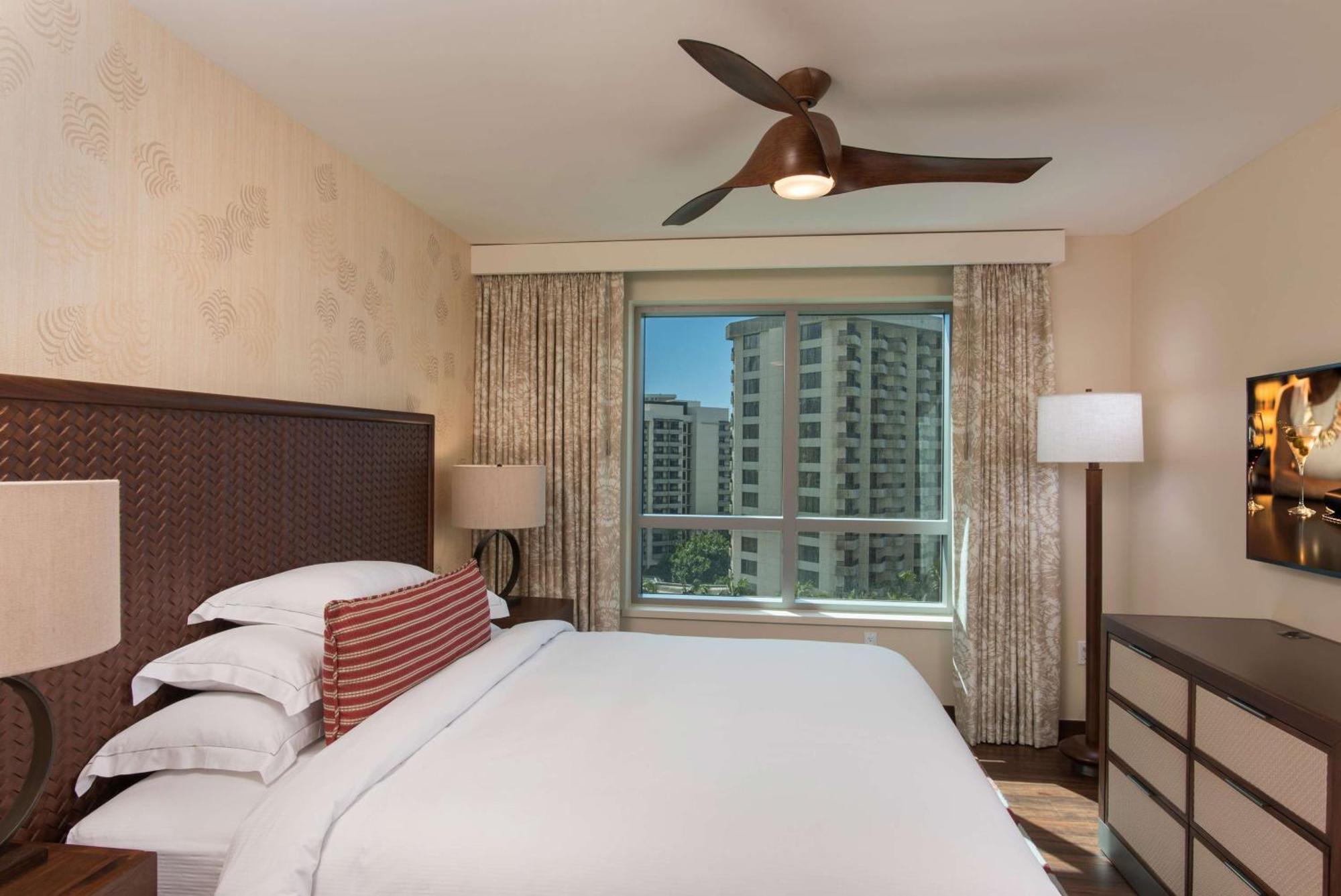 Готель Hilton Grand Vacation Club The Grand Islander Waikiki Гонолулу Екстер'єр фото