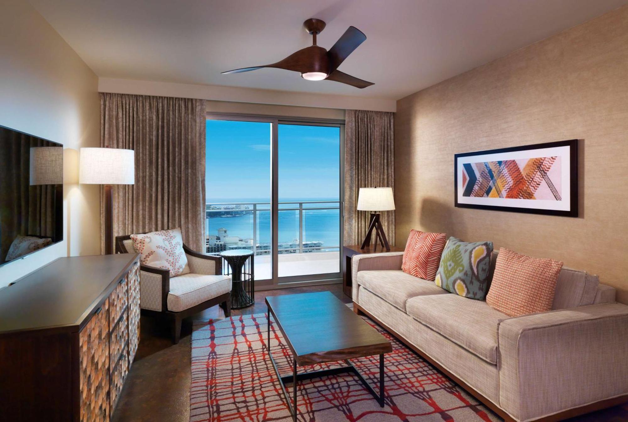 Готель Hilton Grand Vacation Club The Grand Islander Waikiki Гонолулу Екстер'єр фото